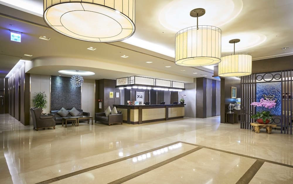 CHECK Inn Taichung LaiLai