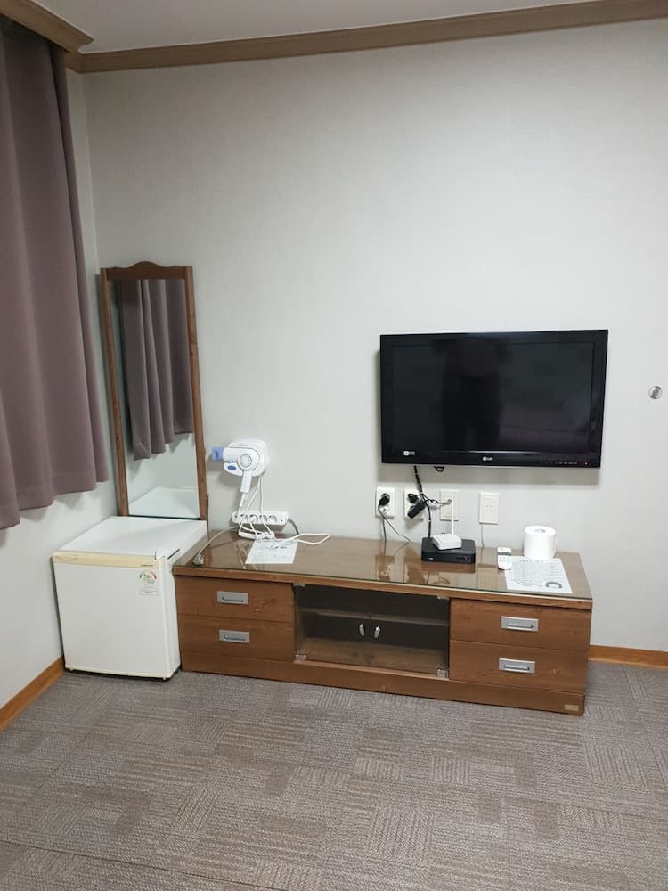 Nabijam Motel photo 5