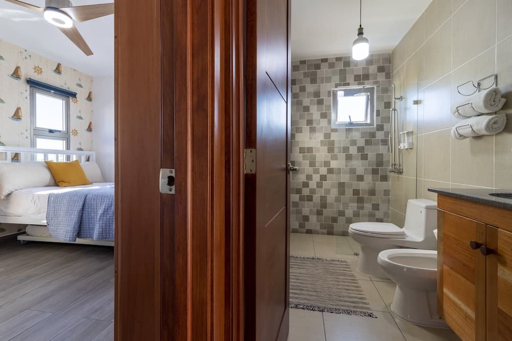 Modern 4-BR Villa in Gated Community photo 3