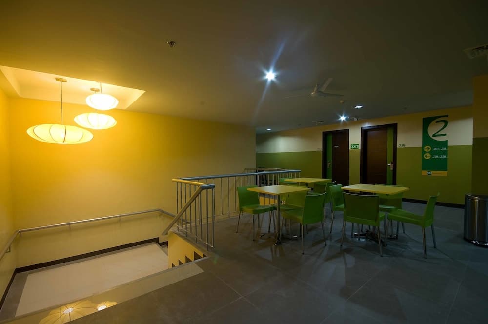 Go Hotels Dumaguete photo 5