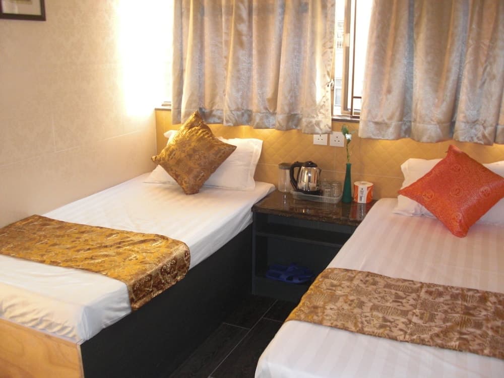 Dynasty Commercial Hotel photo 3