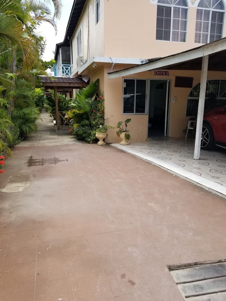 Seascape Apartment photo 7
