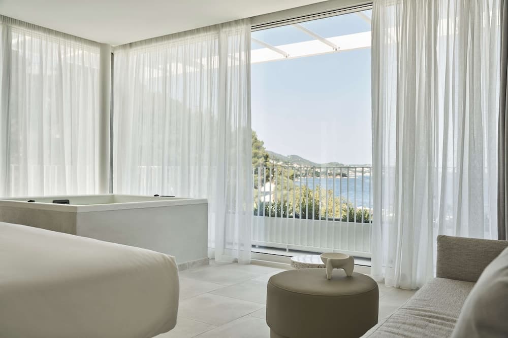 Radisson Resort Plaza Skiathos photo 4