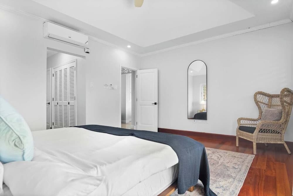 Ultra photo 5