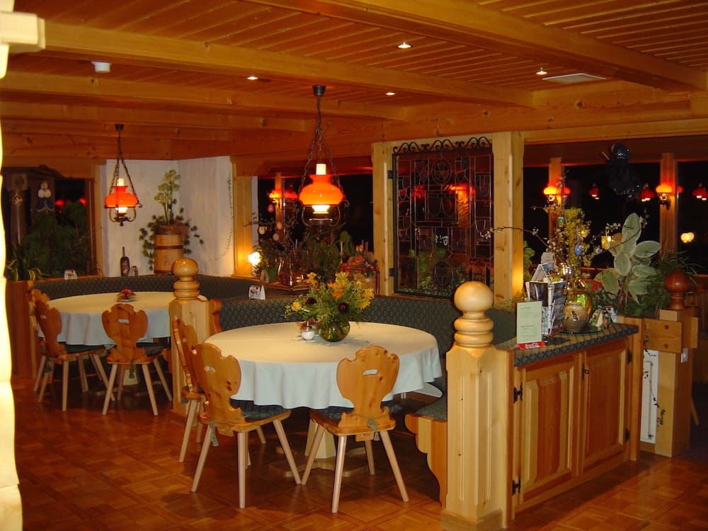 Hotel Chalet Bergblick photo 7