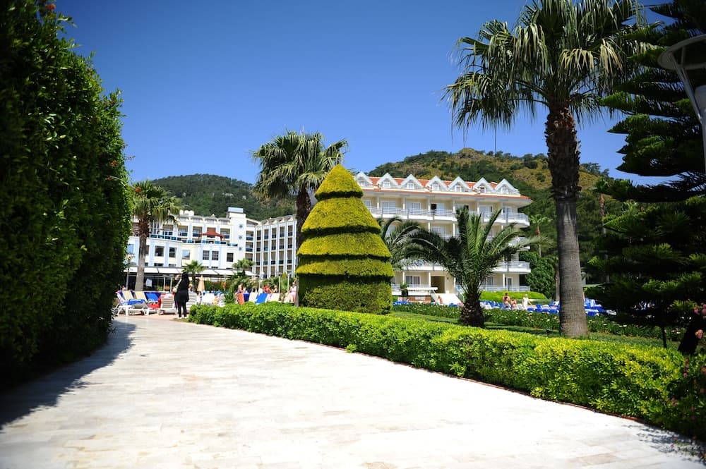 Green Nature Resort & Spa photo 2