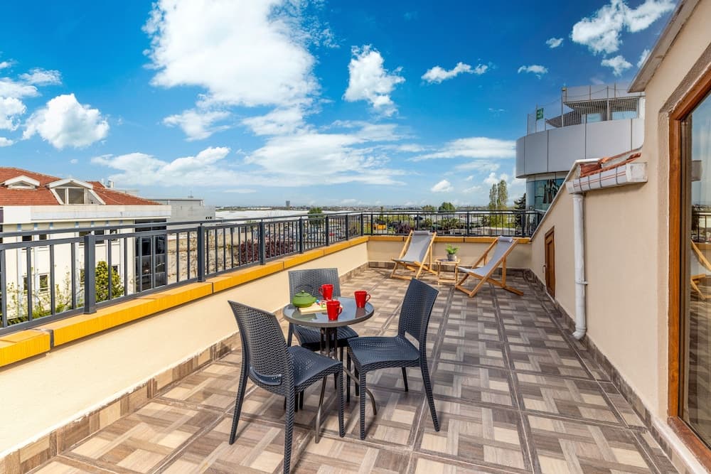 balance & terrace