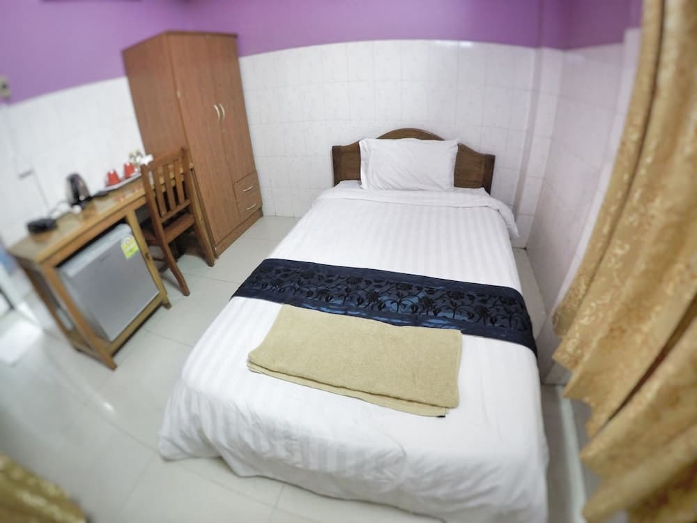 Capitol 3 Guesthouse photo 6