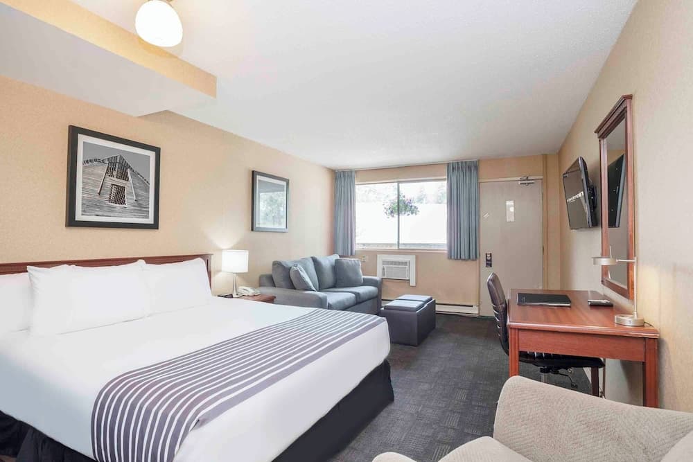 Sandman Inn Princeton photo 6