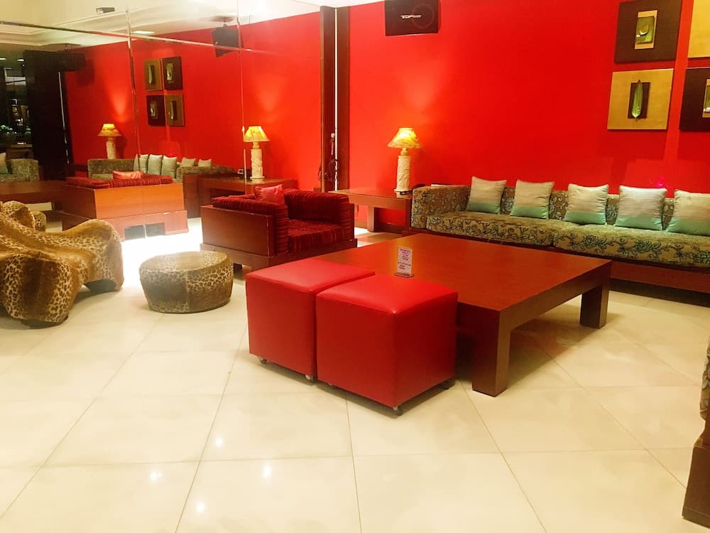 lounge