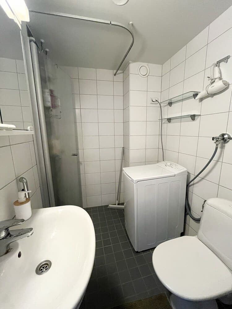 Bright 1BR Apartment next to the Beach photo 3