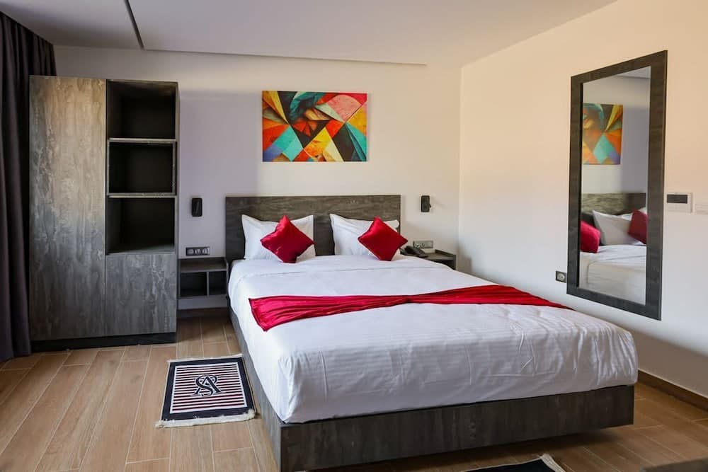 Coast Hotel photo 5
