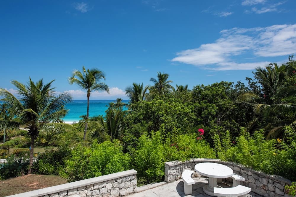 Sunset Splendor: Historic Beach House With Pool photo 2