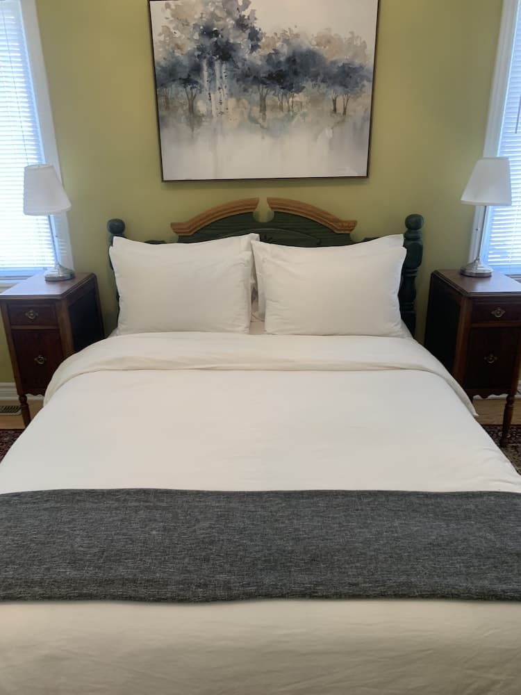 1840 Guest House photo 2