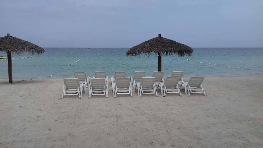 Roots Bamboo Beach Resort photo 5