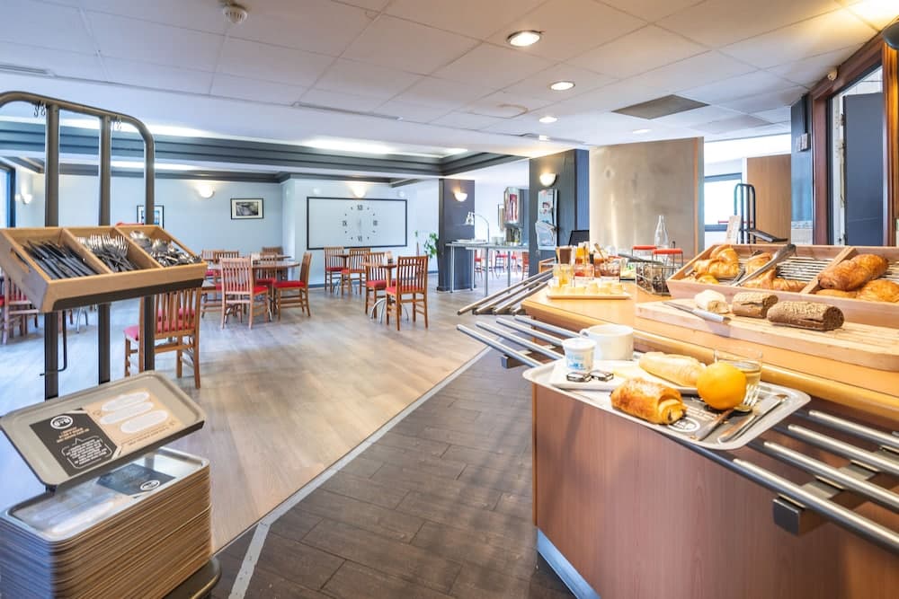 B&B HOTEL Rouen Centre Rive Gauche photo 4
