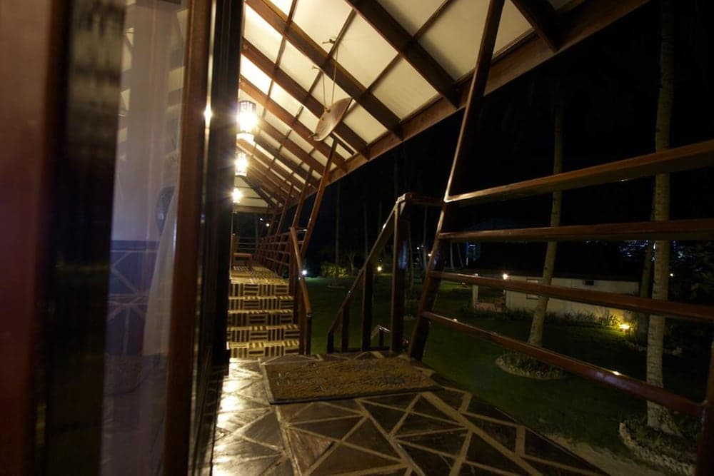 Ocean 101 Beach Resort photo 6