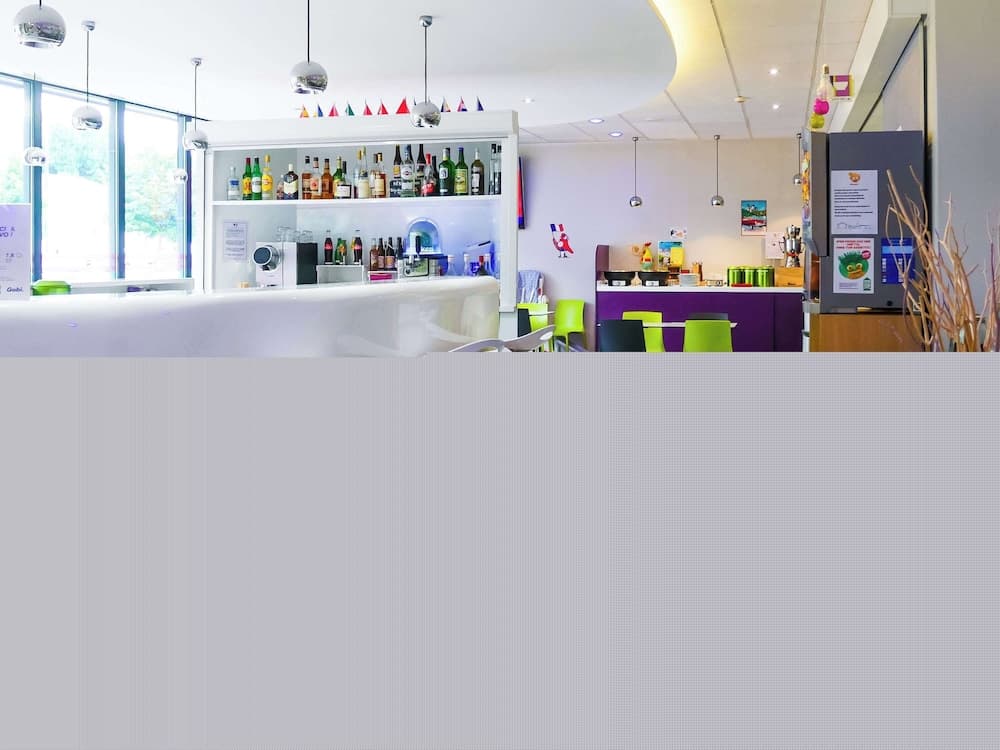 ibis Styles Montbeliard Centre Velotte photo 8