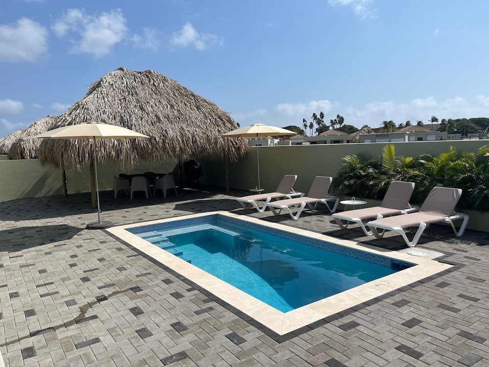 Villa Paradise with pool at mambo beach photo 9