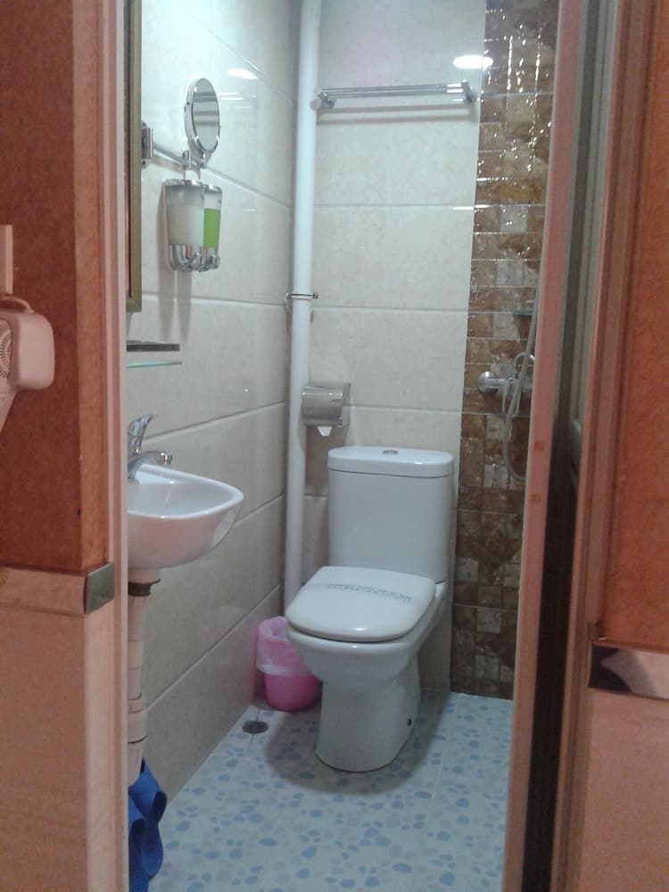 Temple Street Hotel photo 8