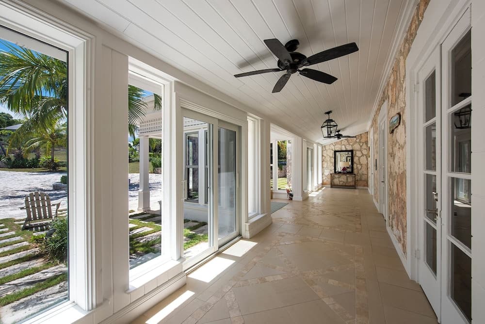 Waterfront Wonder: Cottage With Stunning Views photo 6