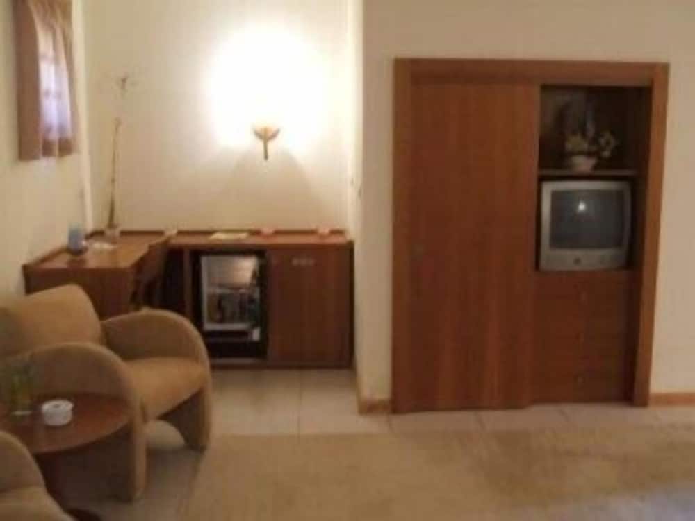 Pombeira Hotel photo 7