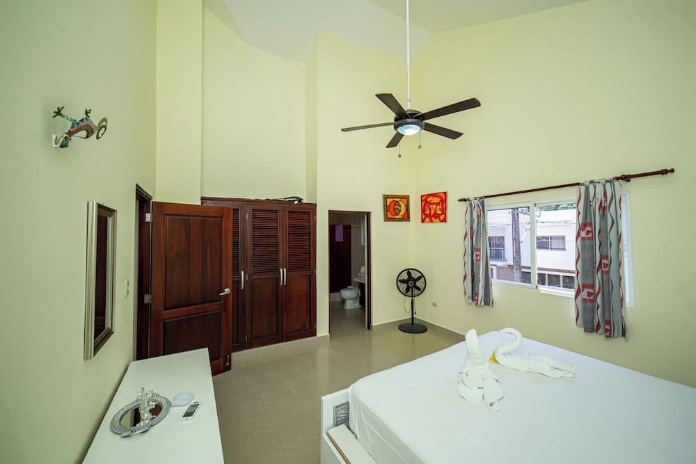PC066 CONDO RENTAL  PROCAB photo 4