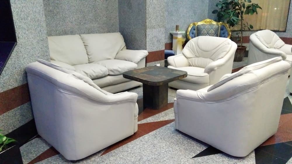 Royal Crown Hotel & Suites photo 6