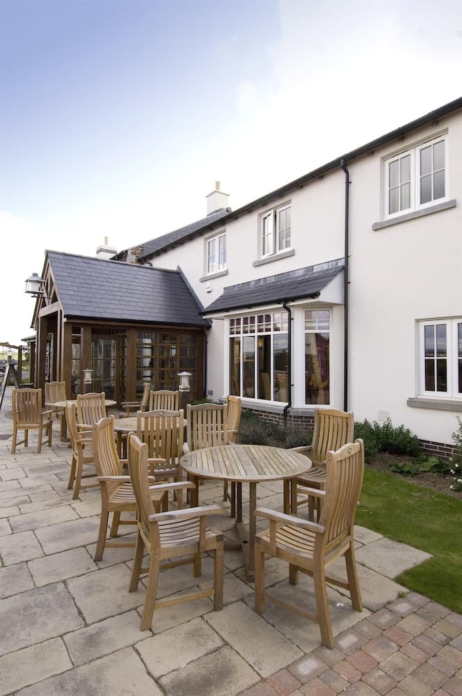 outdoor seating area