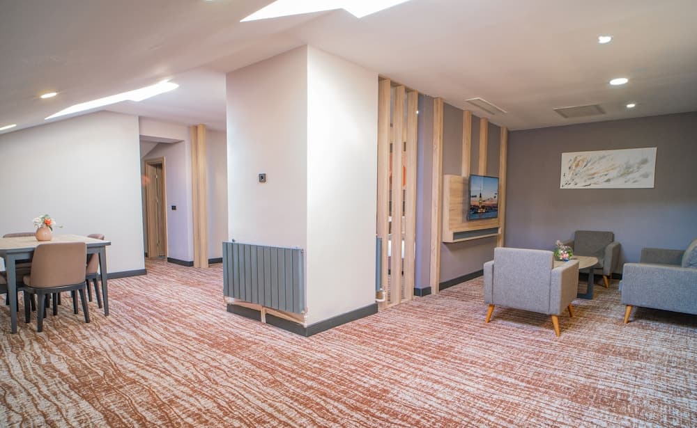 Mayi Hotel photo 5