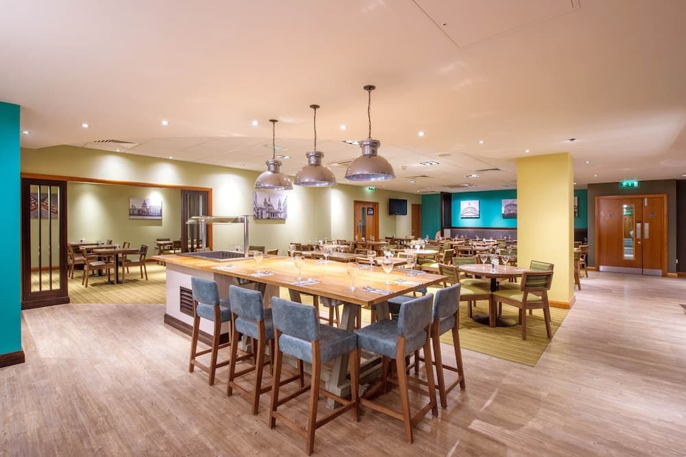 Premier Inn London City - Tower Hill photo 6