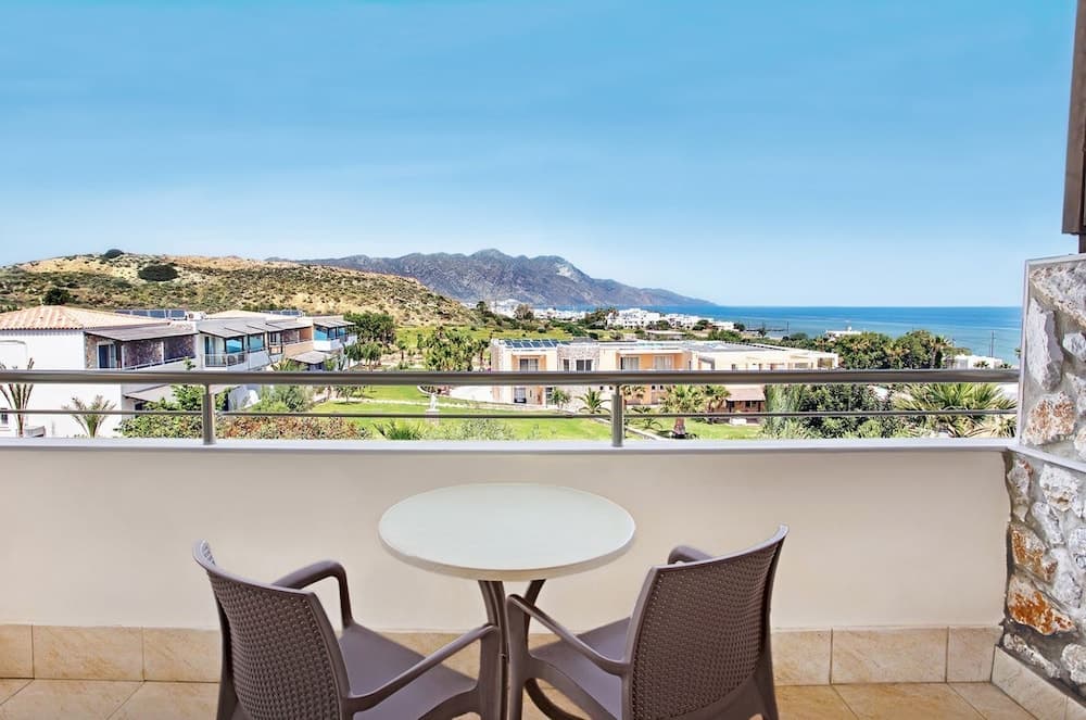 Grand Blue Beach Hotel photo 6