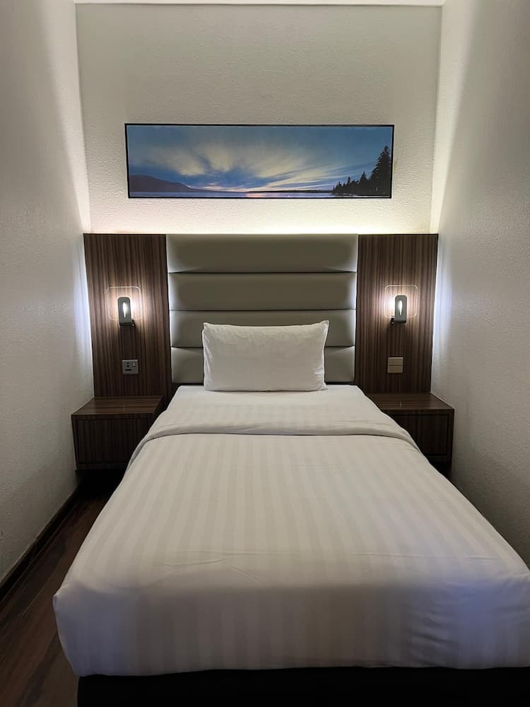 The Landmark Hotel photo 8