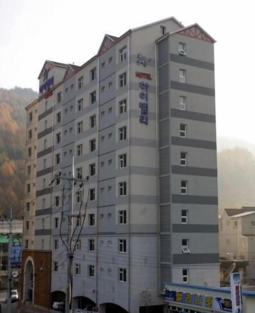 High Valley Hotel photo 2