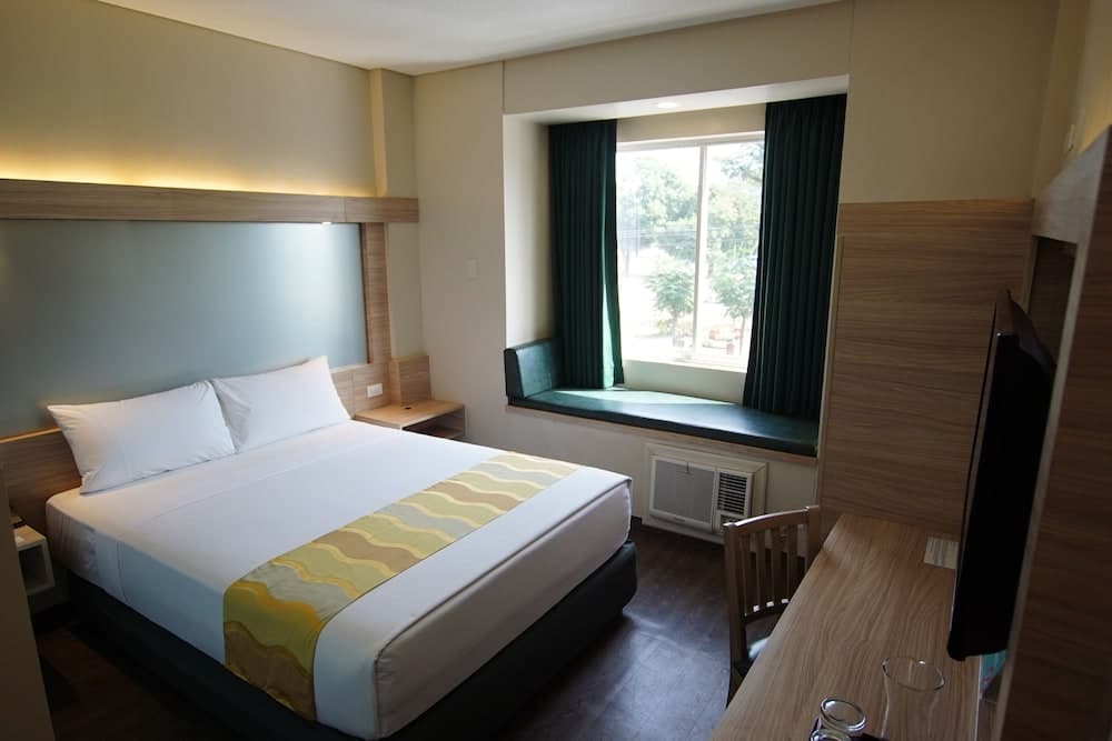 Microtel by Wyndham Tarlac photo 8
