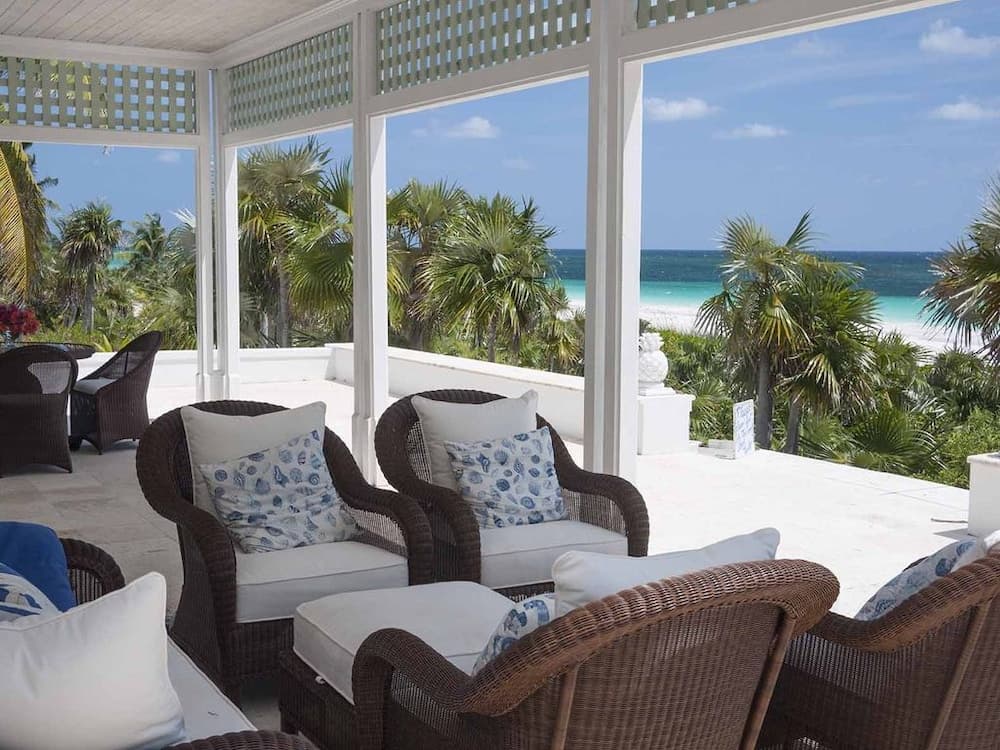 Oceanfront Escape: New Luxury Home photo 6