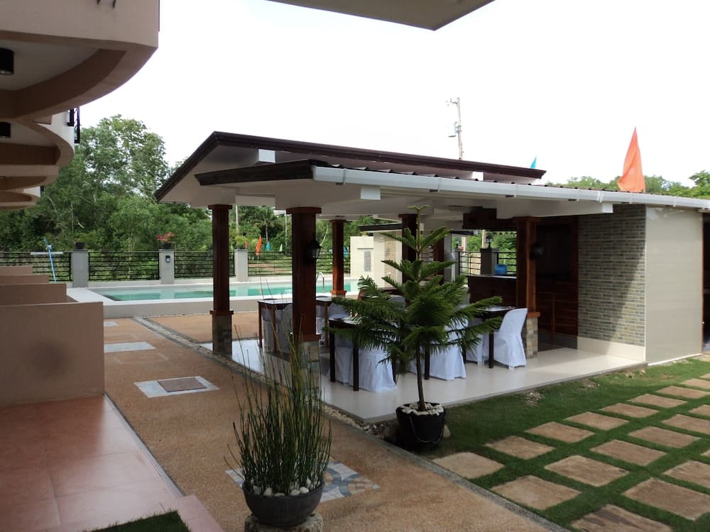 Greenfields Tourist Inn photo 6