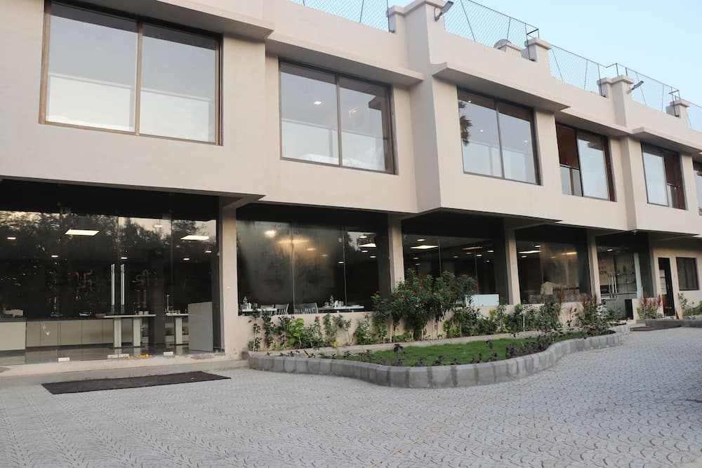 Nest Beacon Resort Daman photo 8