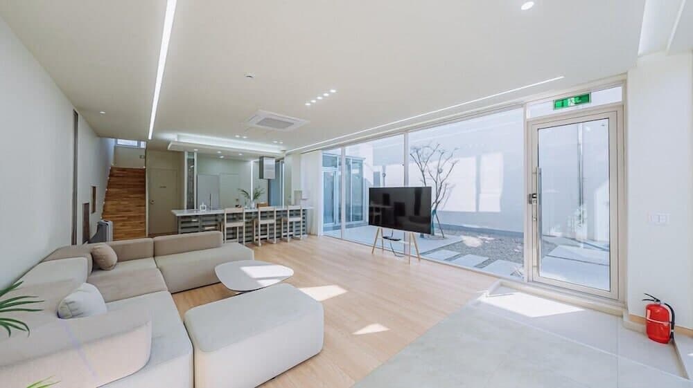 Stay 13 Wol photo 3