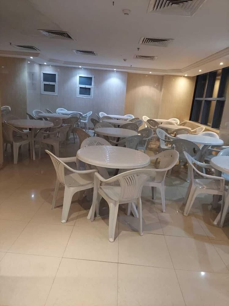 Al Arooj Hotel photo 2