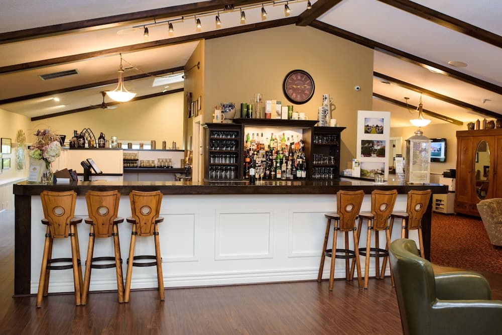 Hessenland Inn & Schatz Winery photo 6