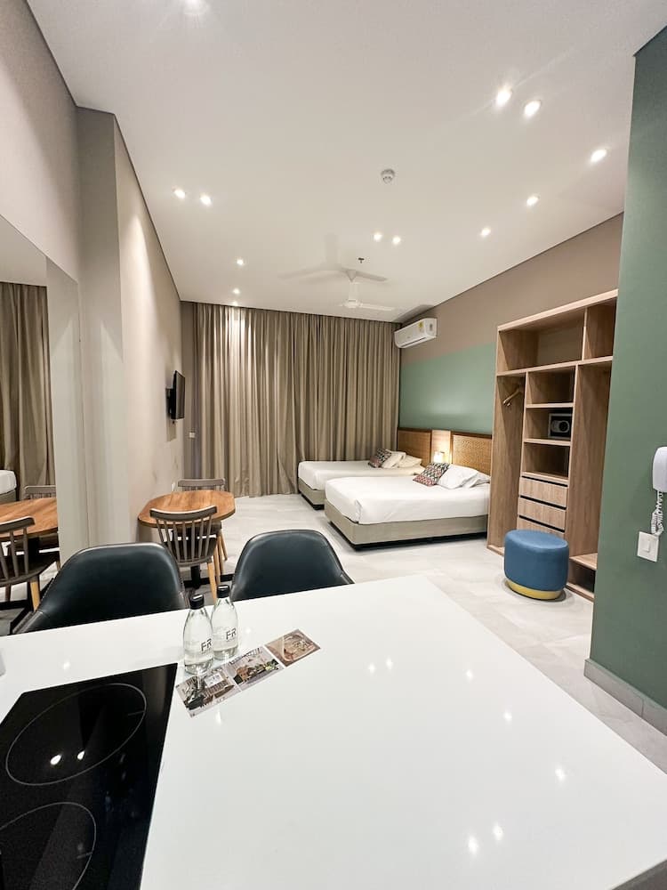 FR Hotel photo 3