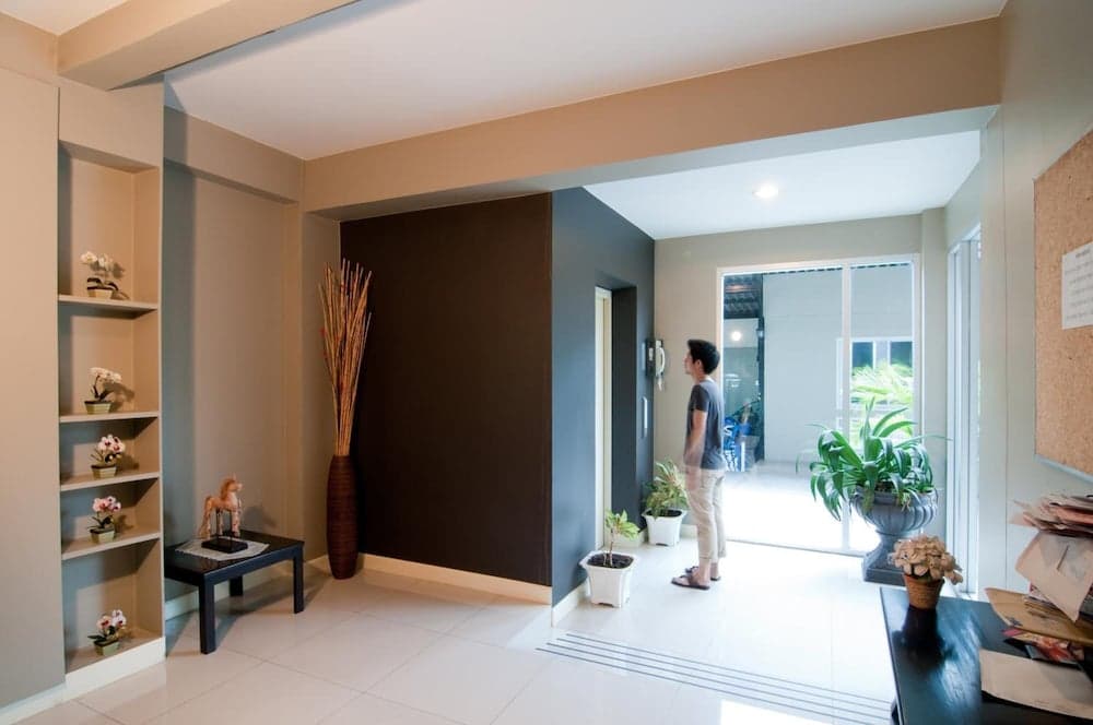 Ploen Pattaya Residence by Tolani photo 4