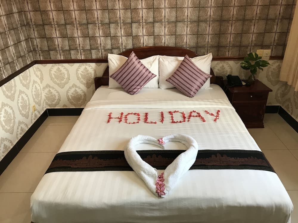 Holiday Hotel photo 5