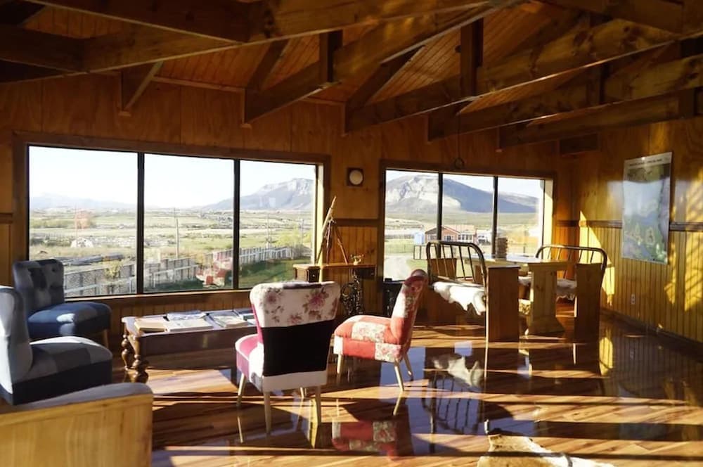 Hostal Doble E Patagonia photo 3