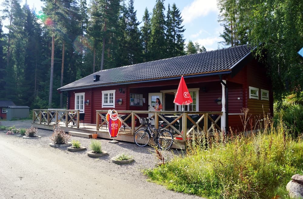 Långsjön Stugor & Camping