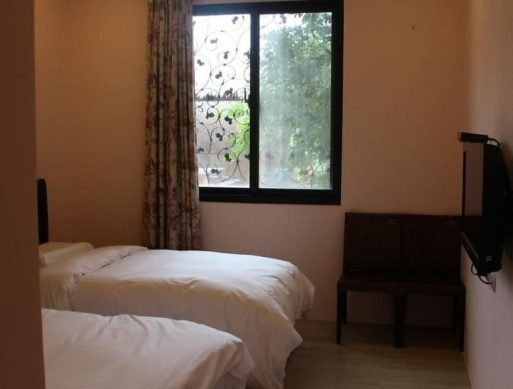 Tainan California Villa photo 9
