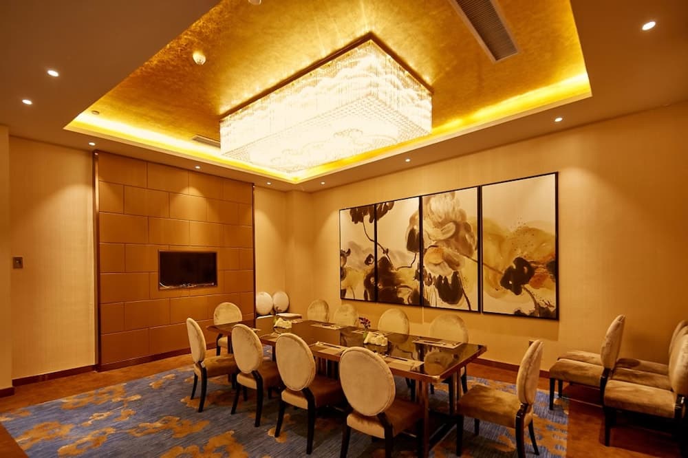 Victory New Century Hotel photo 3