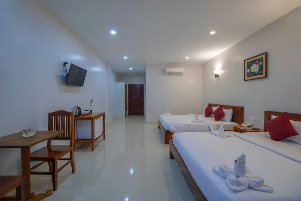Lilly Holiday Hotel photo 7