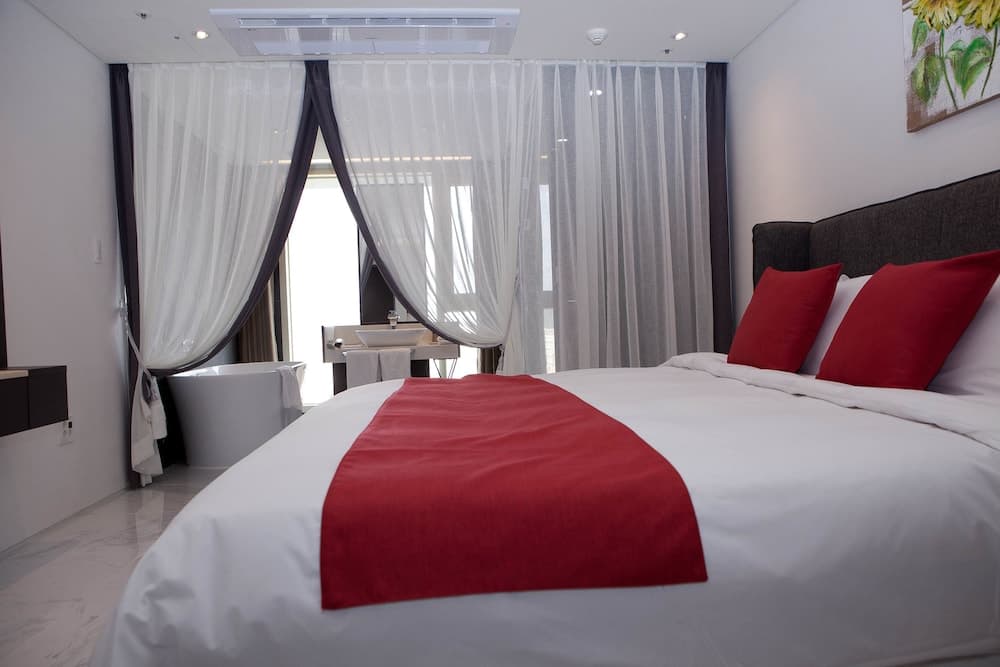 Seoubong Beach Hotel photo 7